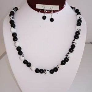 Handmade Fashion Jewelry: Necklace + Earrings